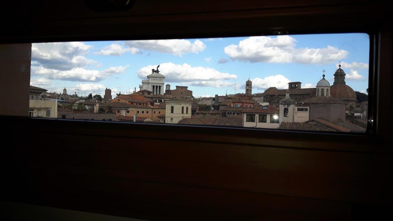Bb Il Re Alla Reginella Guest House Roma Eksteriør bilde