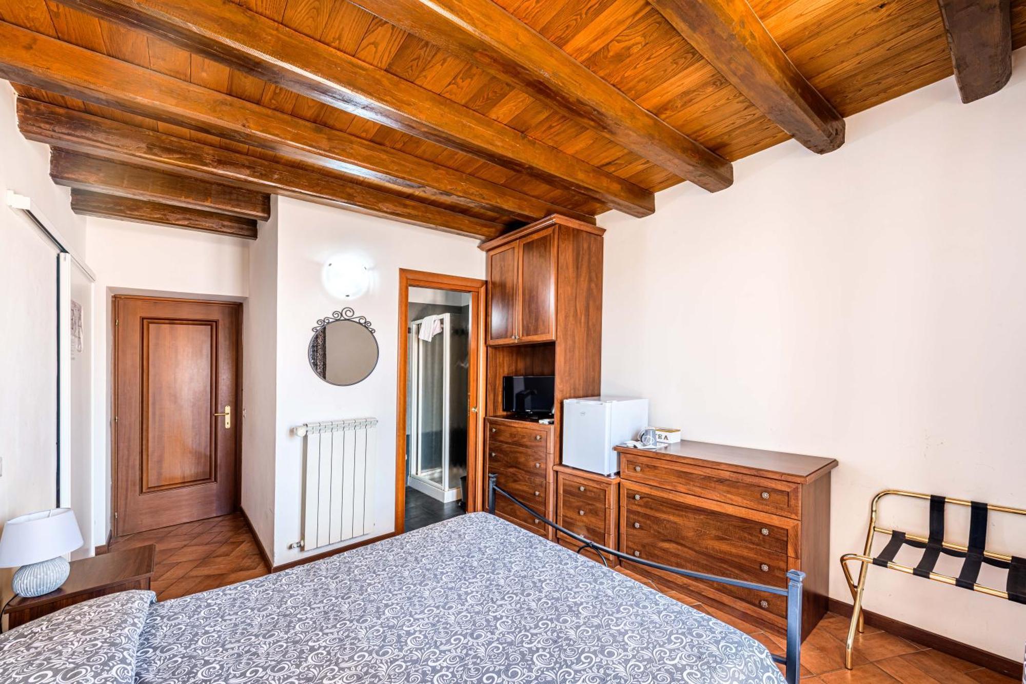 Bb Il Re Alla Reginella Guest House Roma Eksteriør bilde