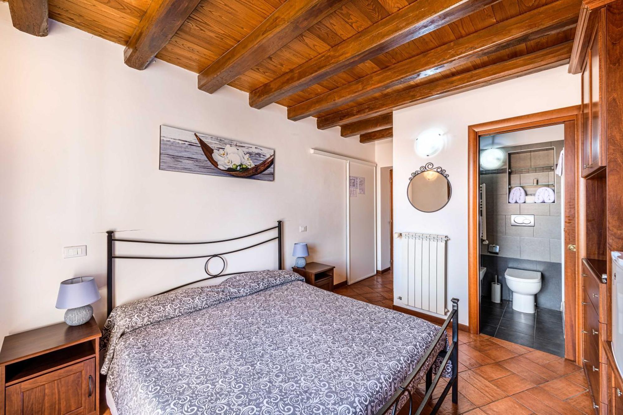 Bb Il Re Alla Reginella Guest House Roma Eksteriør bilde