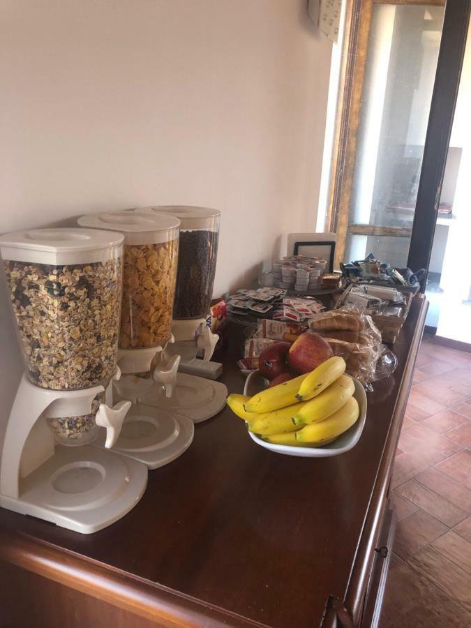 Bb Il Re Alla Reginella Guest House Roma Eksteriør bilde